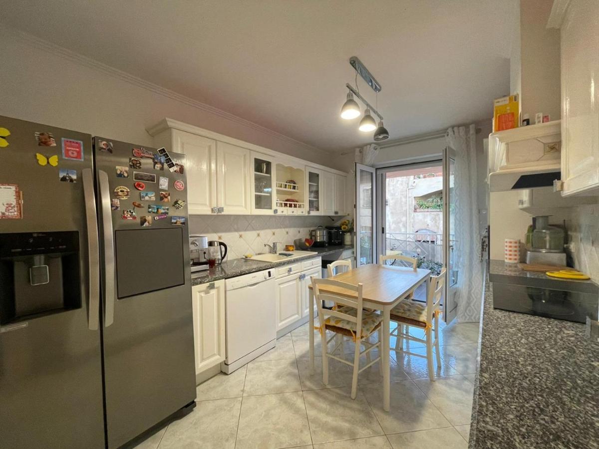 Appartement T4 Tres Bien Situe Et Climatise L'Ile-Rousse  Ngoại thất bức ảnh