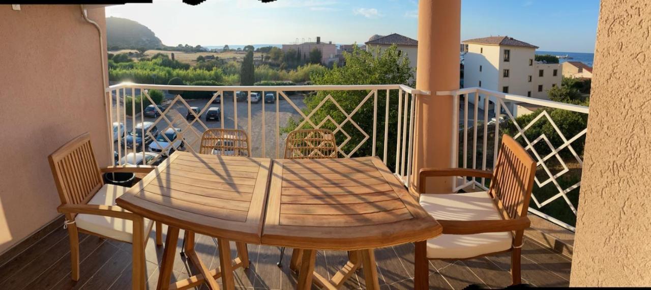Appartement T4 Tres Bien Situe Et Climatise L'Ile-Rousse  Ngoại thất bức ảnh